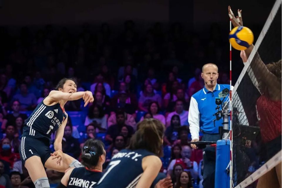 src, 中国女排收, 羽在强攻中 src, 中国女排收, 羽在强攻中