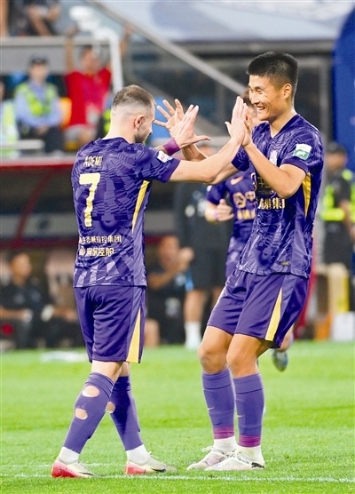 和黄嘉辉, 炳良, AgAA 和黄嘉辉, 炳良, AgAA