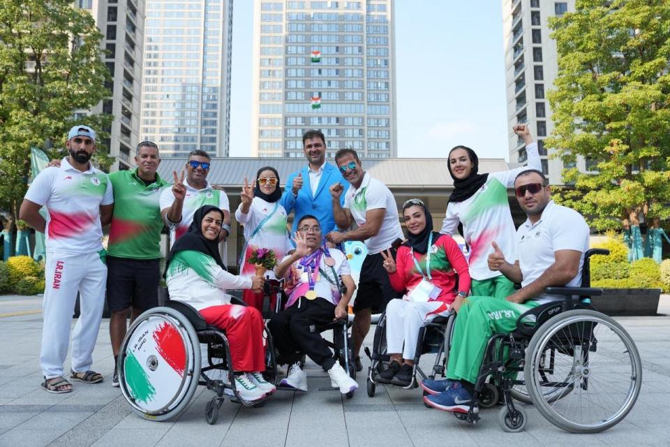 亚组委的设, 夜不能寐, 运动员进行 亚组委的设, 夜不能寐, 运动员进行