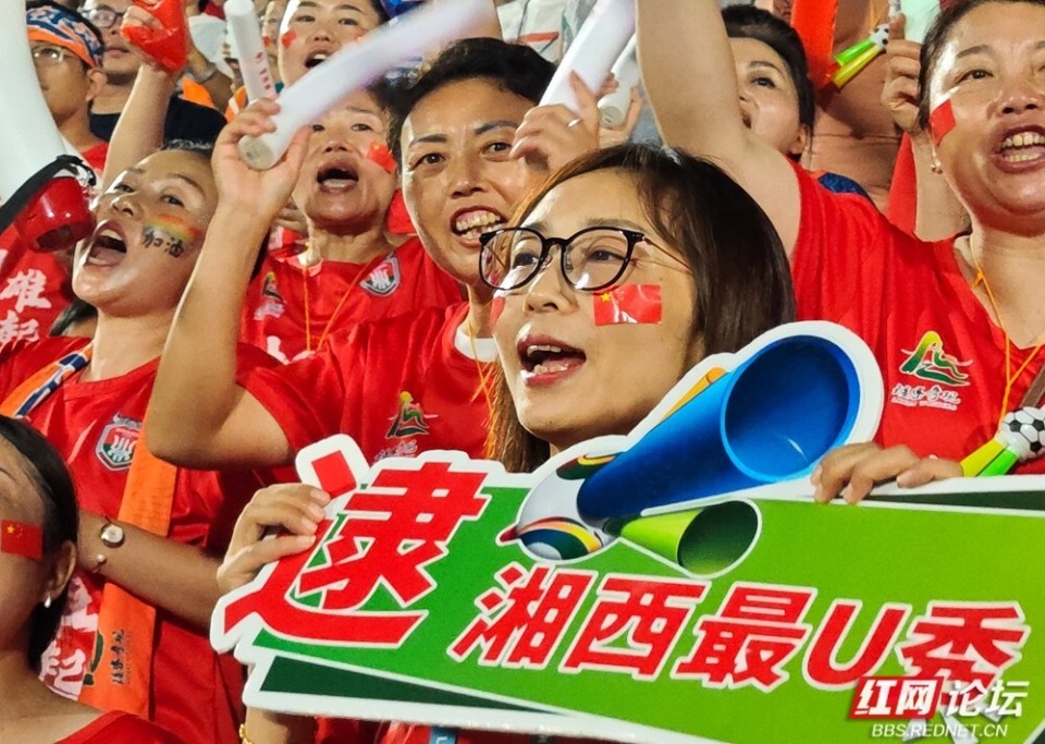 inews, om, 一浪高过一